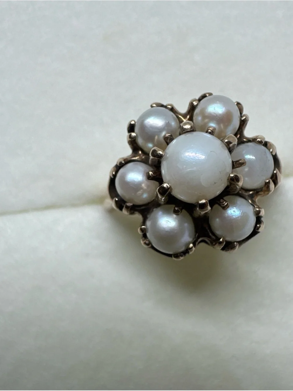 Vintage 10K Yellow Gold Pearl Flower Ring Size 5.5 Seven Pearls Claw 3.8g